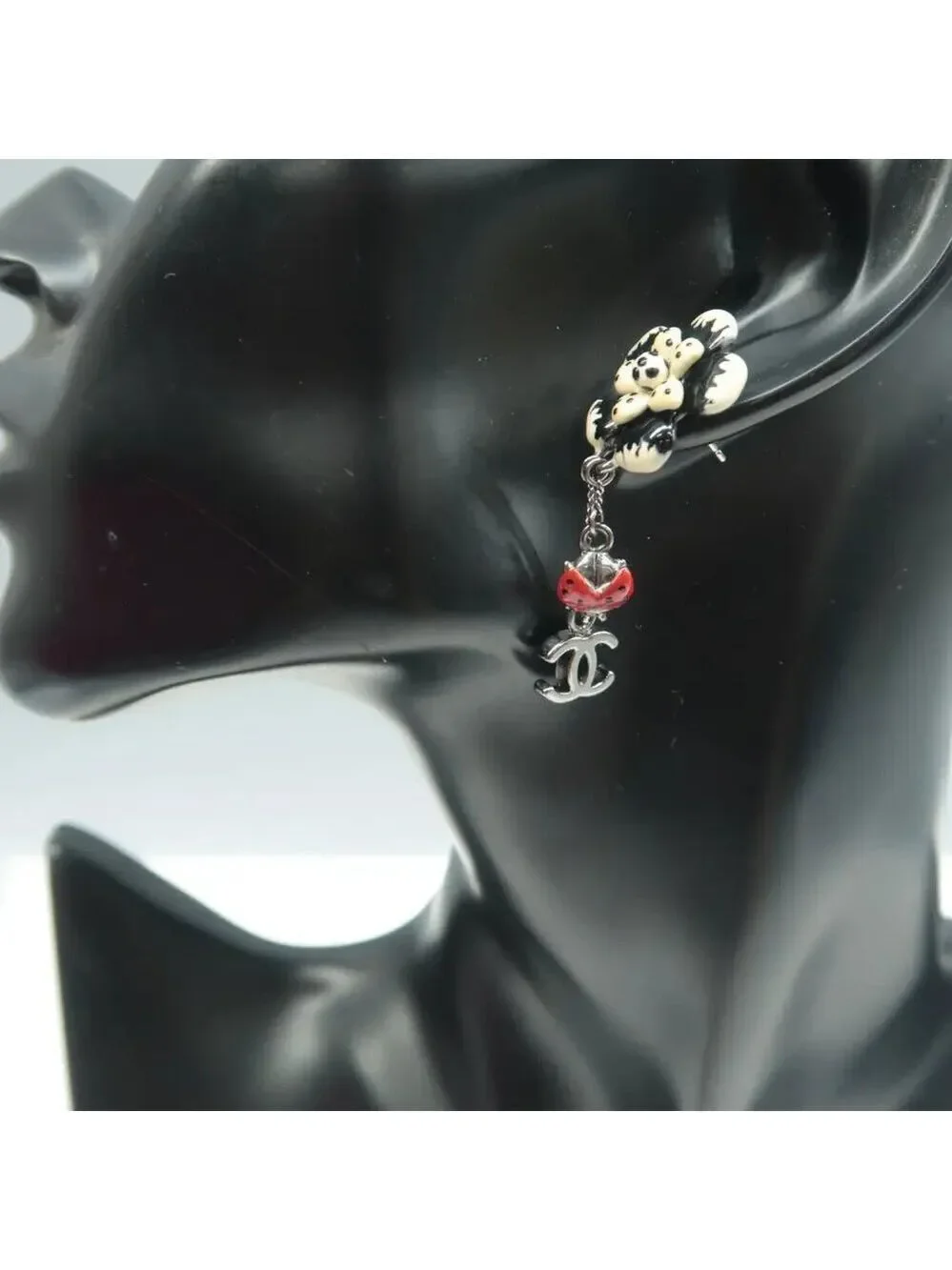 CHANEL Lady Bug Metal Earrings 489-012925